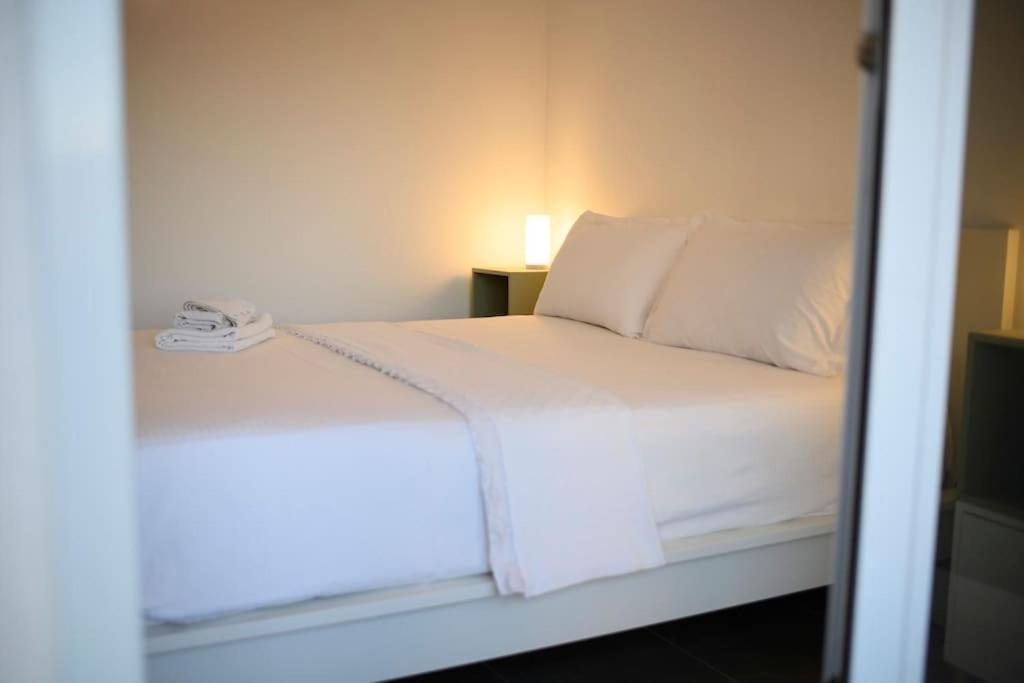 Matilde'S Flat Apartment Milazzo Bagian luar foto