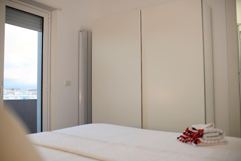 Matilde'S Flat Apartment Milazzo Bagian luar foto