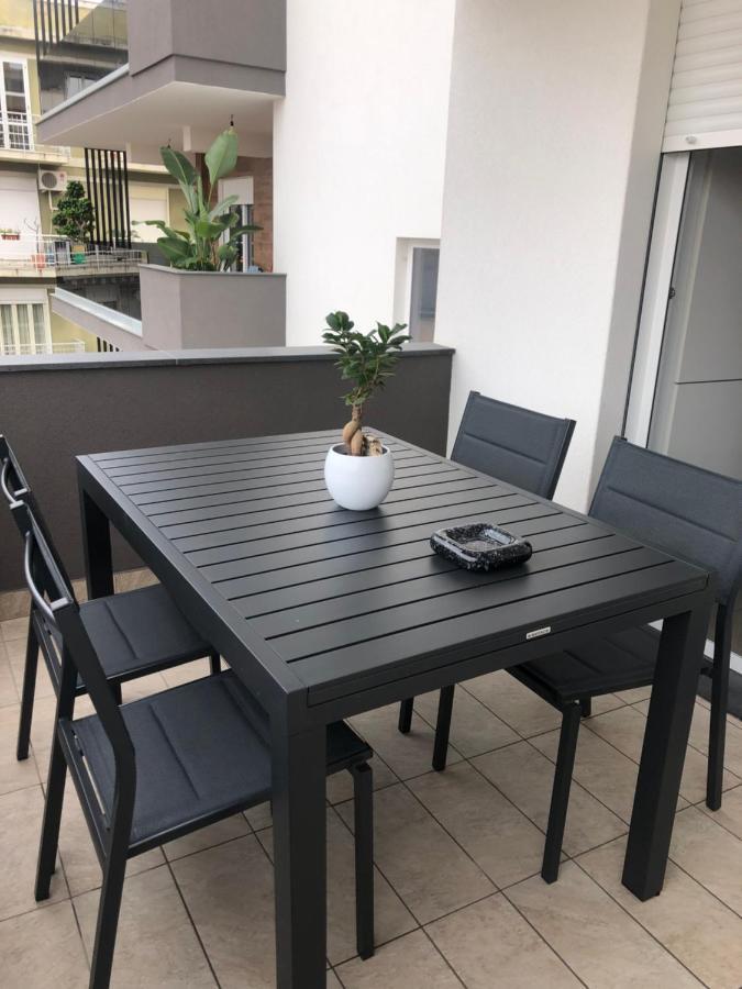 Matilde'S Flat Apartment Milazzo Bagian luar foto