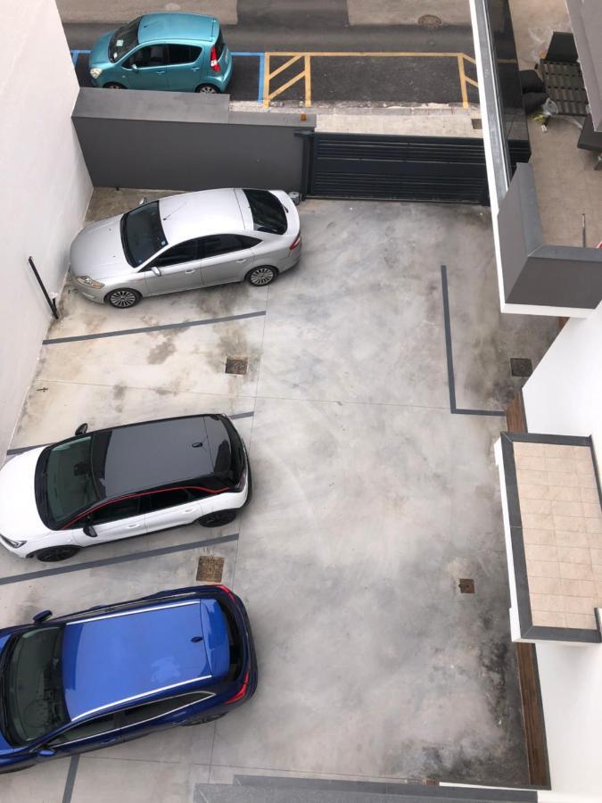 Matilde'S Flat Apartment Milazzo Bagian luar foto